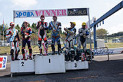 hs100_podium