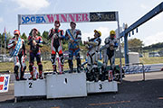 hs100_podium