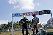 hs100_podium